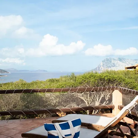 Breeze Of The Coast By Wonderful Italy *